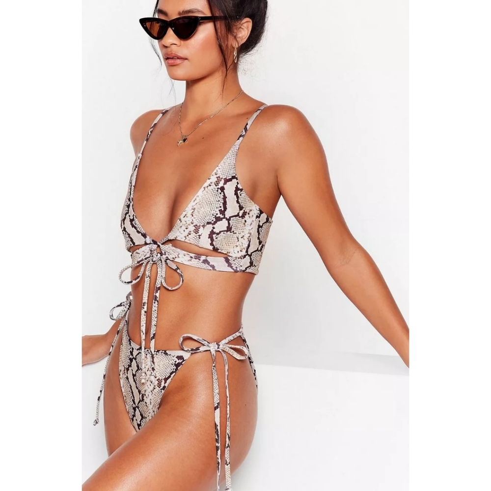 🆕Nasty Gal Moving Snakey Tie High Leg Snake Print Bikini Swim Set